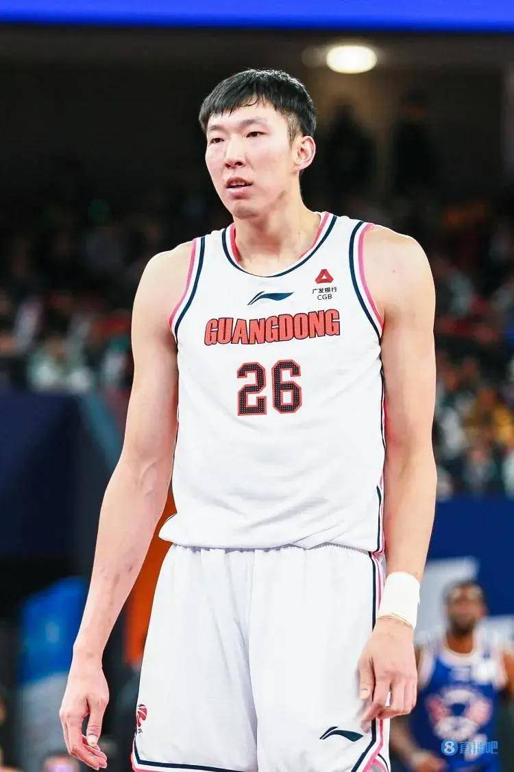 包含周琦续约悬念：留在CBA还是重返海外联赛？的词条