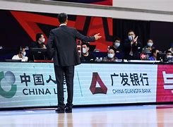 关于CBA裁判问题：误判多，职业化进程缓慢的信息