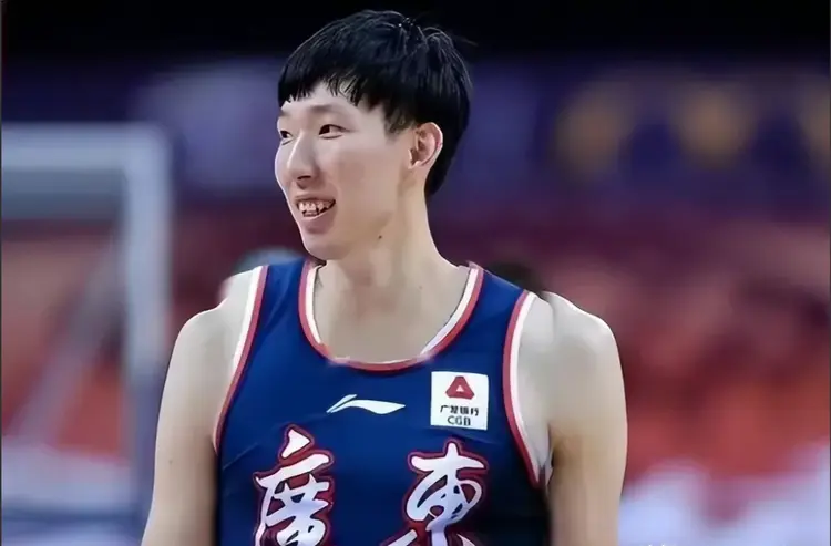 欧洲杯九游体育-CBA战术趋势：小球打法普及，传统中锋没落？的简单介绍