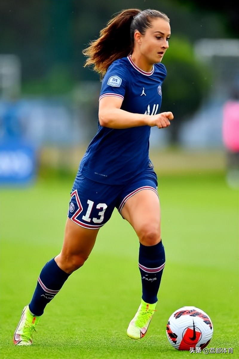 欧洲杯九游体育-世界足球小姐是谁？你可能没听过