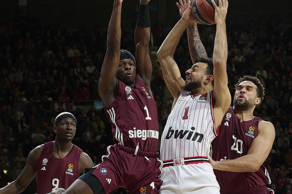 包含太阳三巨头合体，首轮横扫对手晋级的词条